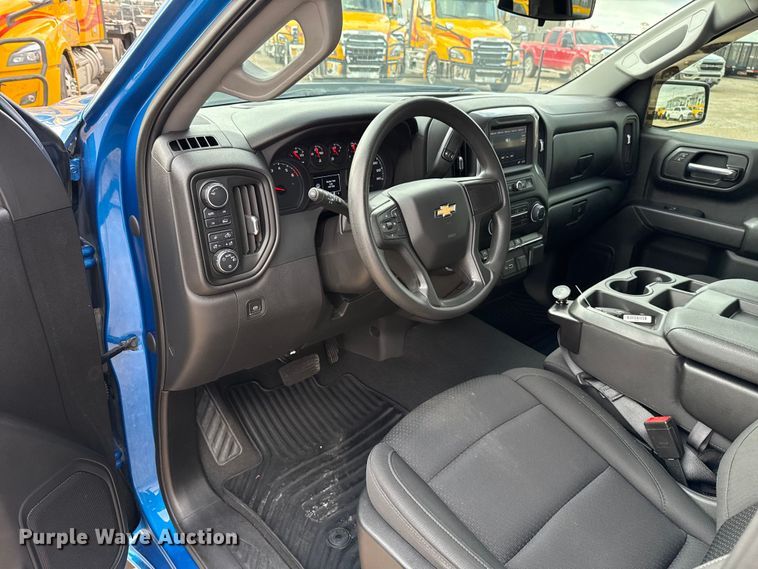 image for item EU5464 2022 Chevrolet Silverado 1500 Crew Cab pickup truck