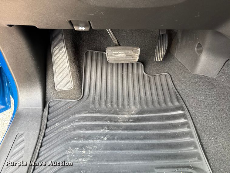 image for item EU5464 2022 Chevrolet Silverado 1500 Crew Cab pickup truck