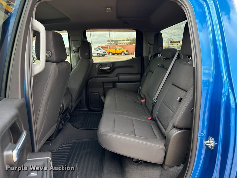 image for item EU5464 2022 Chevrolet Silverado 1500 Crew Cab pickup truck