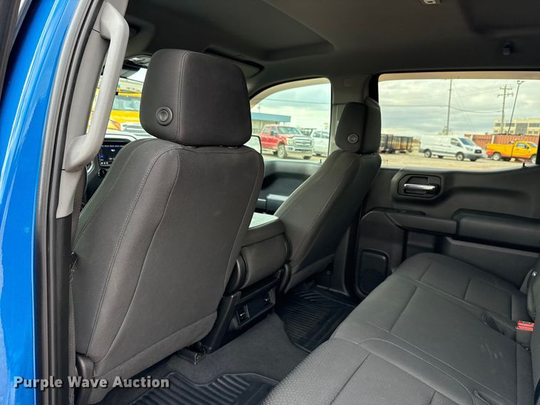 image for item EU5464 2022 Chevrolet Silverado 1500 Crew Cab pickup truck