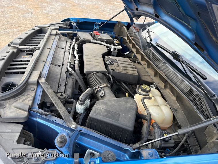 image for item EU5464 2022 Chevrolet Silverado 1500 Crew Cab pickup truck