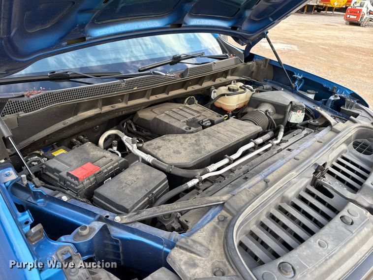 image for item EU5464 2022 Chevrolet Silverado 1500 Crew Cab pickup truck