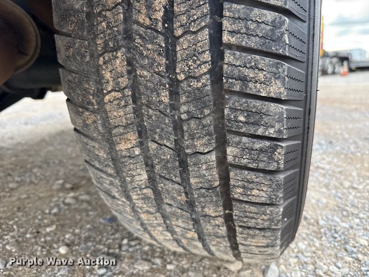 image for item EU5464 2022 Chevrolet Silverado 1500 Crew Cab pickup truck