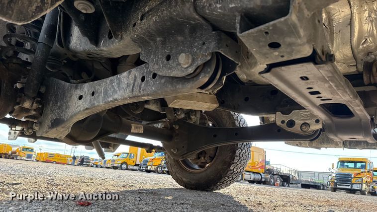 image for item EU5467 2022 Ford F350 Super Duty utility bed pickup truck