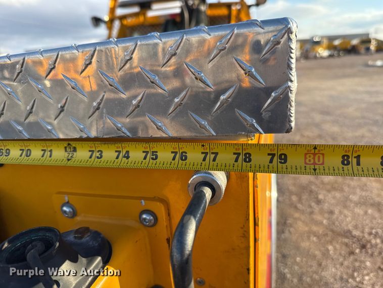 image for item EU5467 2022 Ford F350 Super Duty utility bed pickup truck