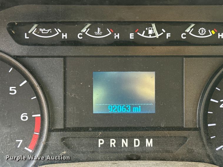 image for item EU5467 2022 Ford F350 Super Duty utility bed pickup truck