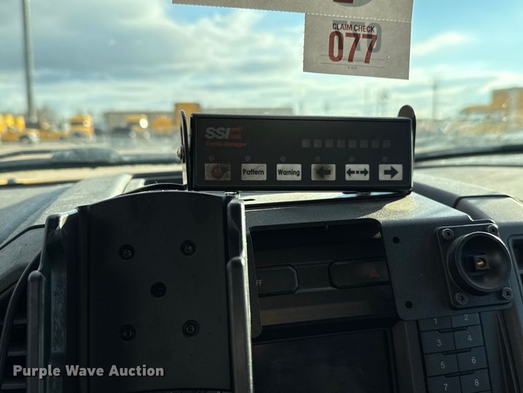 image for item EU5467 2022 Ford F350 Super Duty utility bed pickup truck