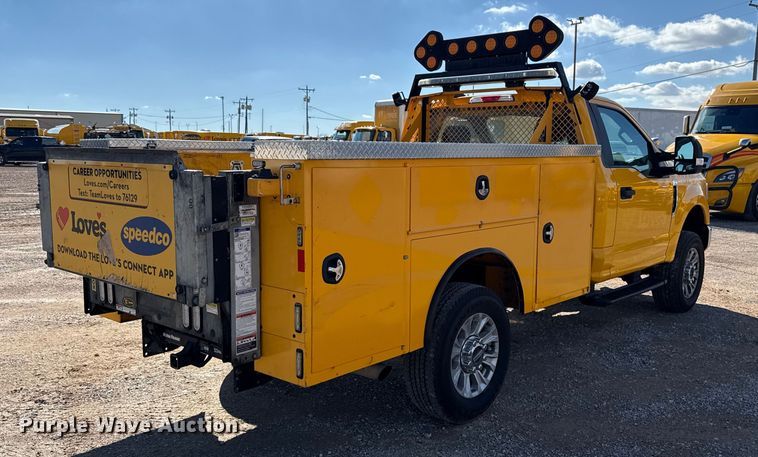 image for item EU5468 2020 Ford F350 Super Duty utility bed pickup truck