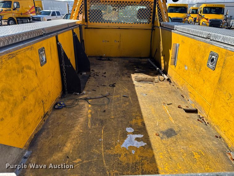 image for item EU5468 2020 Ford F350 Super Duty utility bed pickup truck