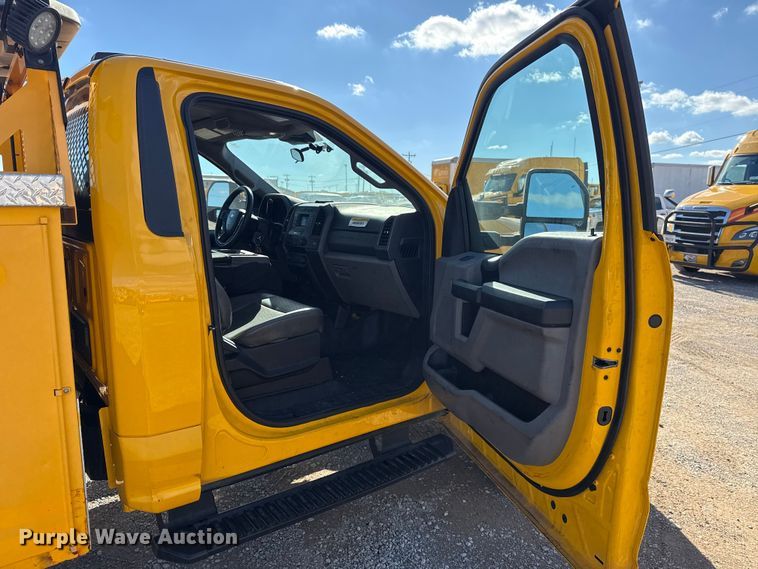 image for item EU5468 2020 Ford F350 Super Duty utility bed pickup truck