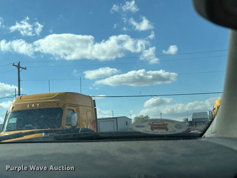 image for item EU5468 2020 Ford F350 Super Duty utility bed pickup truck