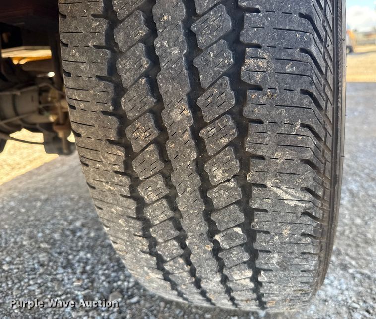 image for item EU5468 2020 Ford F350 Super Duty utility bed pickup truck