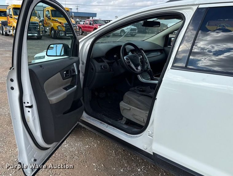 image for item EU5469 2013 Ford Edge SUV