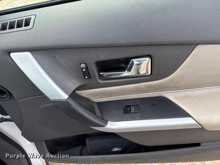 image for item EU5469 2013 Ford Edge SUV