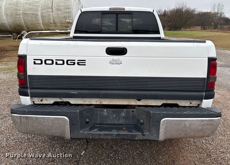 image for item EU5481 2001 Dodge Ram 2500 Quad Cab pickup truck