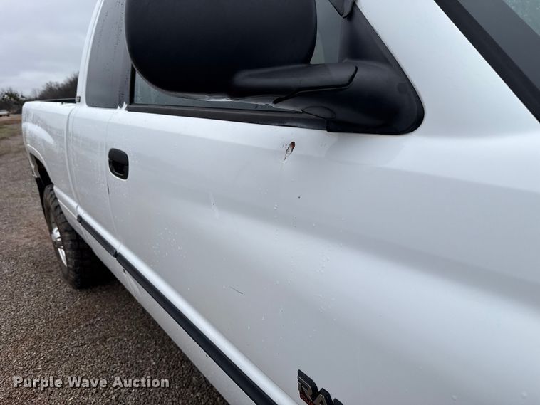 image for item EU5481 2001 Dodge Ram 2500 Quad Cab pickup truck