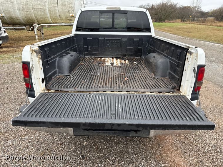 image for item EU5481 2001 Dodge Ram 2500 Quad Cab pickup truck