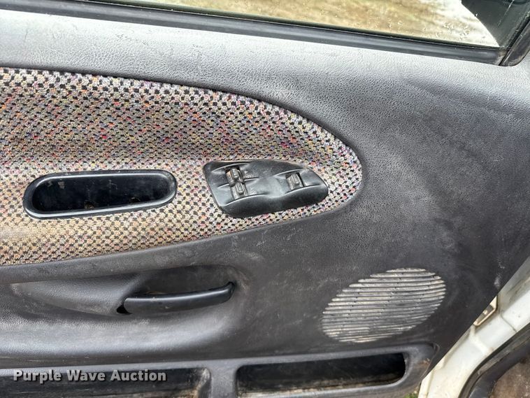 image for item EU5481 2001 Dodge Ram 2500 Quad Cab pickup truck