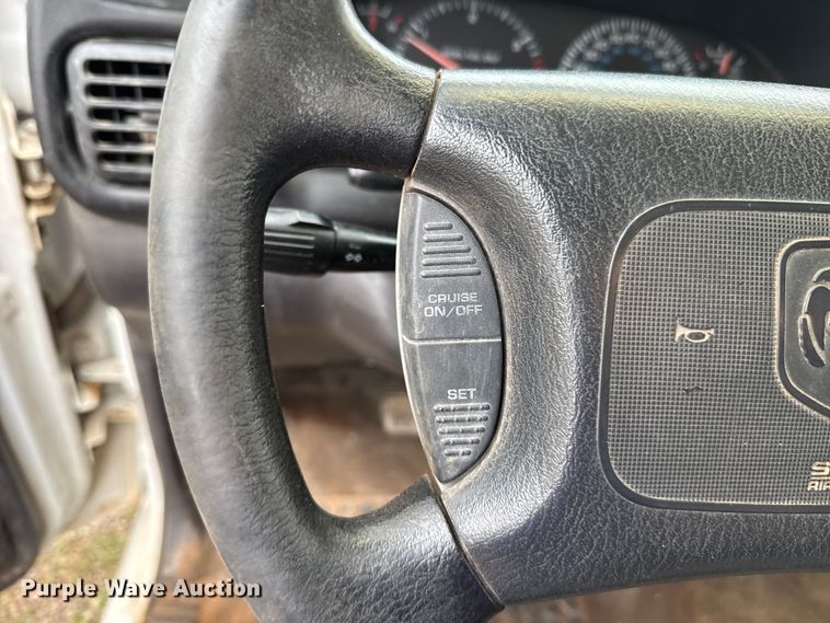 image for item EU5481 2001 Dodge Ram 2500 Quad Cab pickup truck