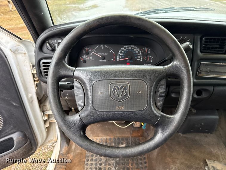 image for item EU5481 2001 Dodge Ram 2500 Quad Cab pickup truck