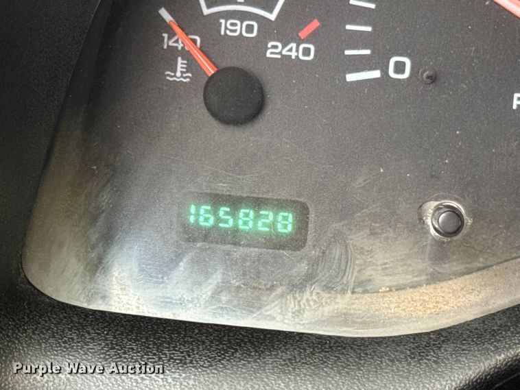 image for item EU5481 2001 Dodge Ram 2500 Quad Cab pickup truck