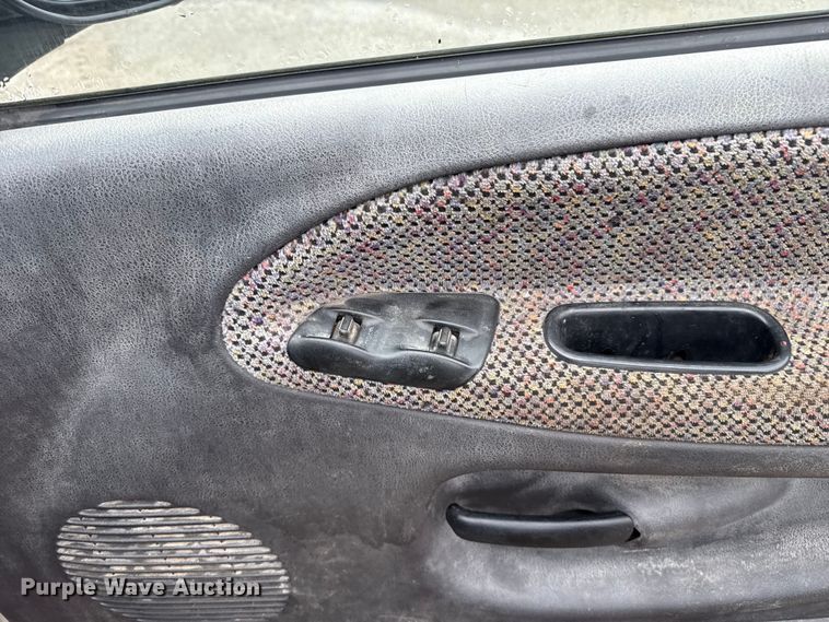 image for item EU5481 2001 Dodge Ram 2500 Quad Cab pickup truck