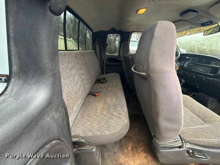 image for item EU5481 2001 Dodge Ram 2500 Quad Cab pickup truck