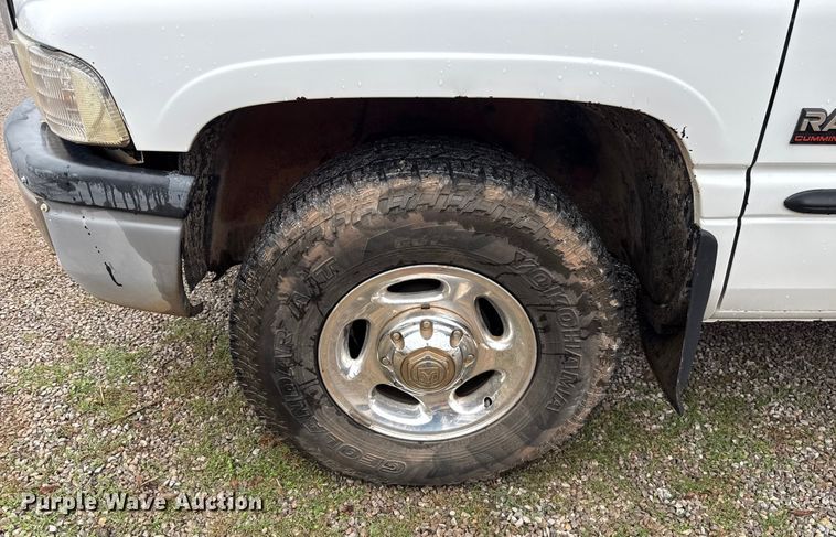image for item EU5481 2001 Dodge Ram 2500 Quad Cab pickup truck