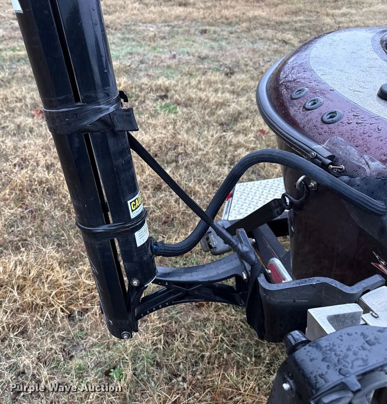 image for item EU5489 2009 Legend Alpha 211 bass boat