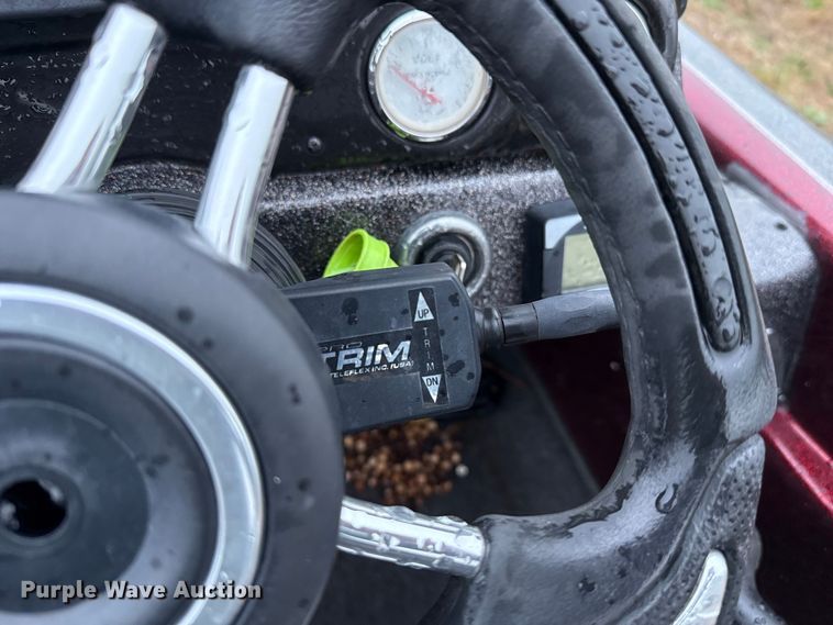 image for item EU5489 2009 Legend Alpha 211 bass boat