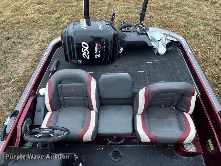 image for item EU5489 2009 Legend Alpha 211 bass boat