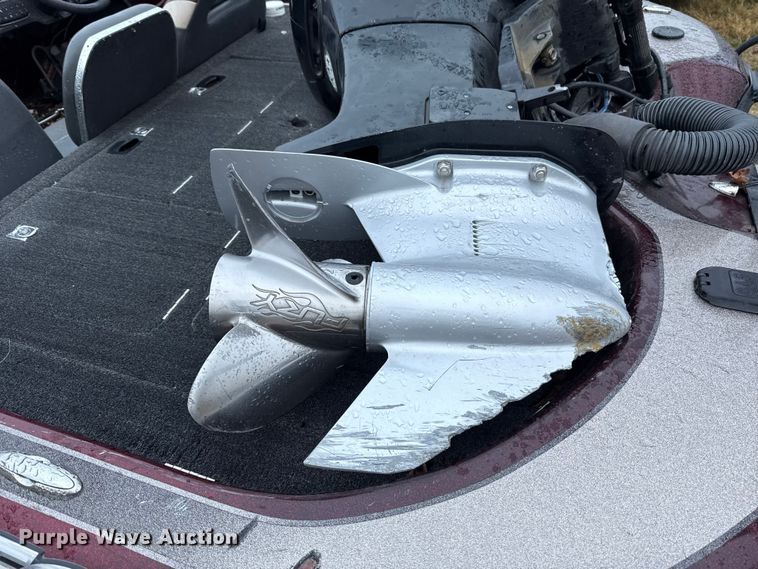 image for item EU5489 2009 Legend Alpha 211 bass boat