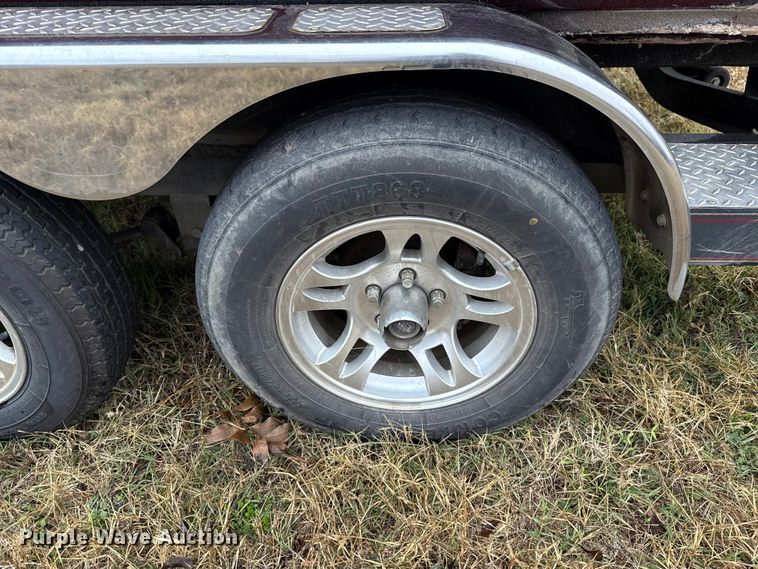 image for item EU5489 2009 Legend Alpha 211 bass boat