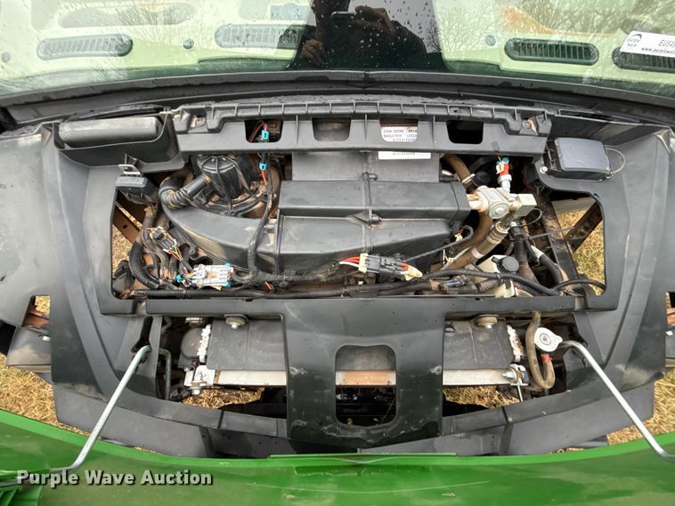 image for item EU5490 2019 John Deere Gator XUV835R utility vehicle