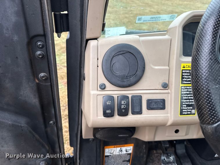 image for item EU5490 2019 John Deere Gator XUV835R utility vehicle