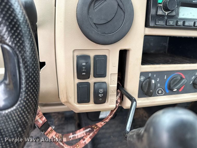 image for item EU5490 2019 John Deere Gator XUV835R utility vehicle