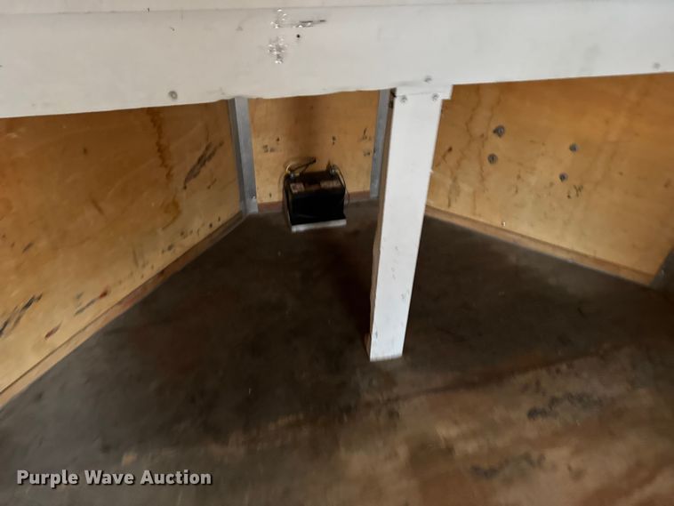 image for item EU6234 2007 Wells Cargo enclosed cargo trailer