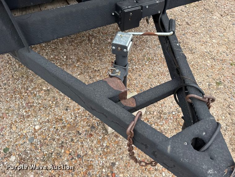 image for item EU6235 2002 PJ utility trailer