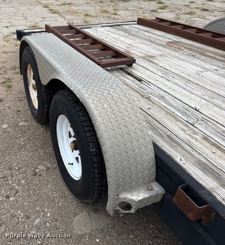 image for item EU6235 2002 PJ utility trailer