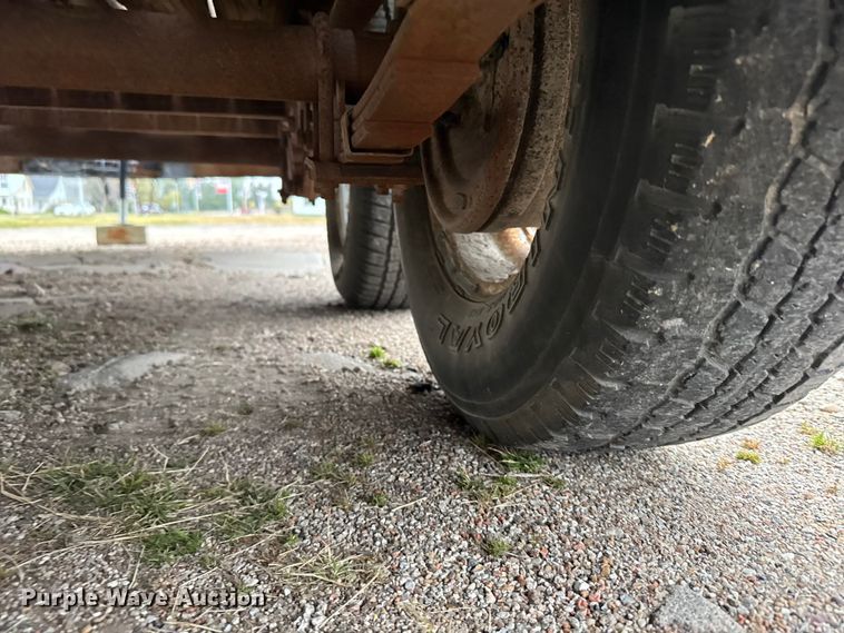 image for item EU6235 2002 PJ utility trailer