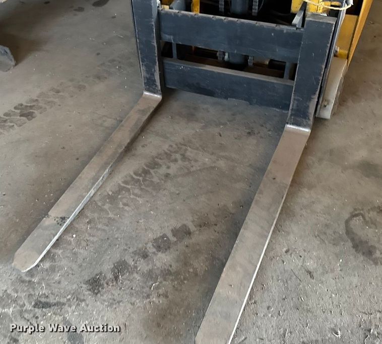 image for item EU6394 Big Joe pallet stacker