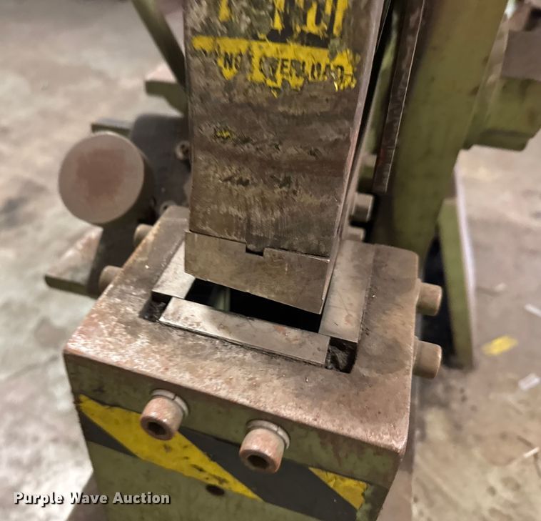 image for item EU6395 HMI 5810-25 iron worker