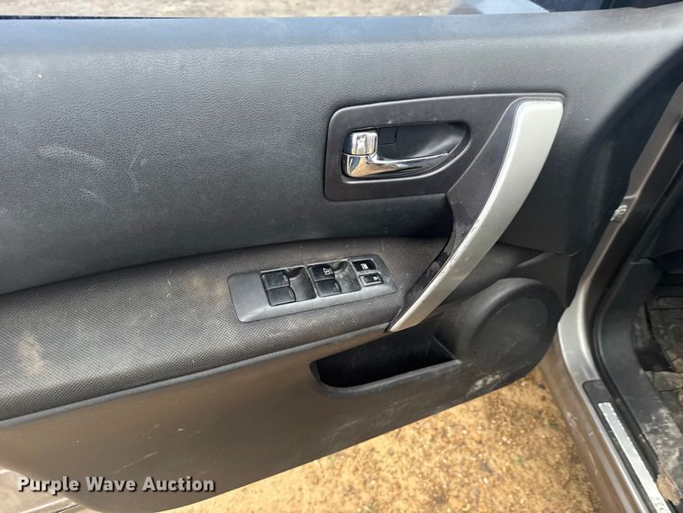 image for item EU6412 2008 Nissan Rogue SUV