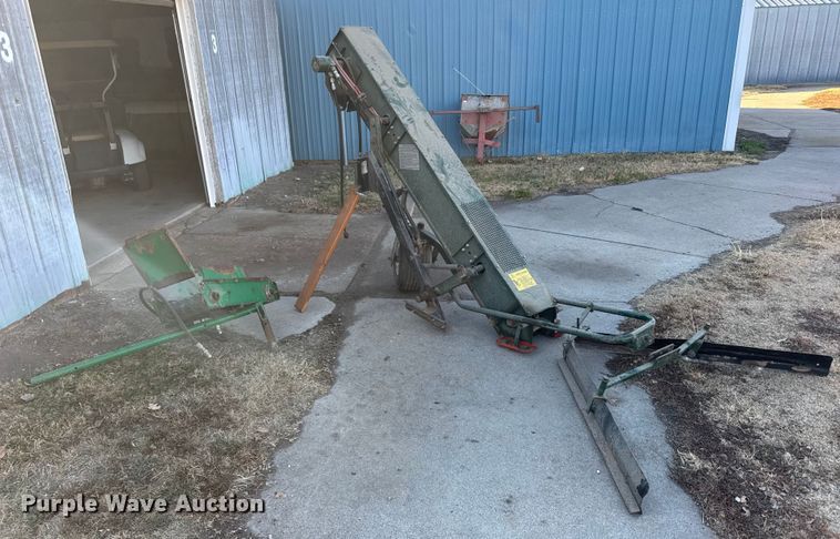 image for item EU6424 Cushman Core Harvester attachment 