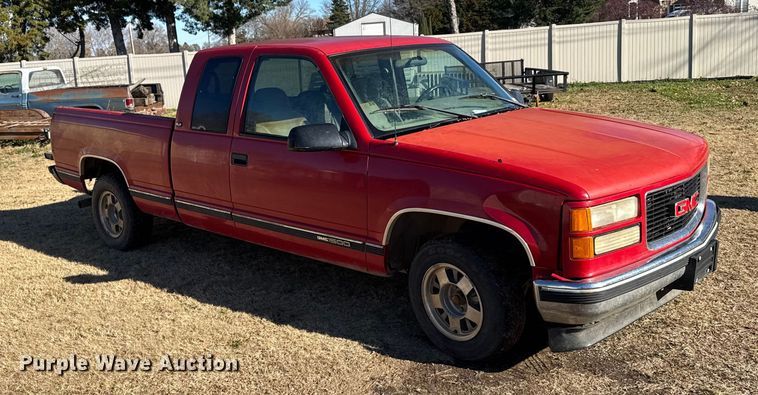 image for item EU6431 1995 GMC Sierra C1500 pickup truck