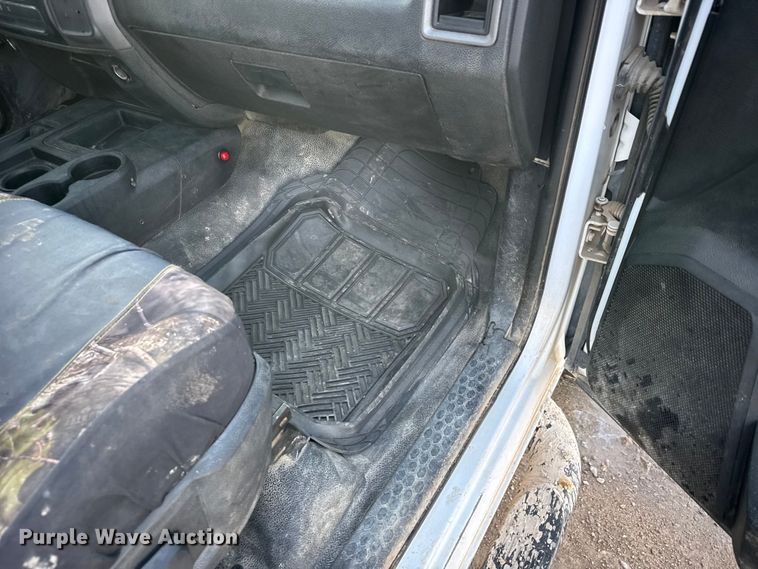 image for item EU6440 2013 RAM 3500 utility bed pickup truck