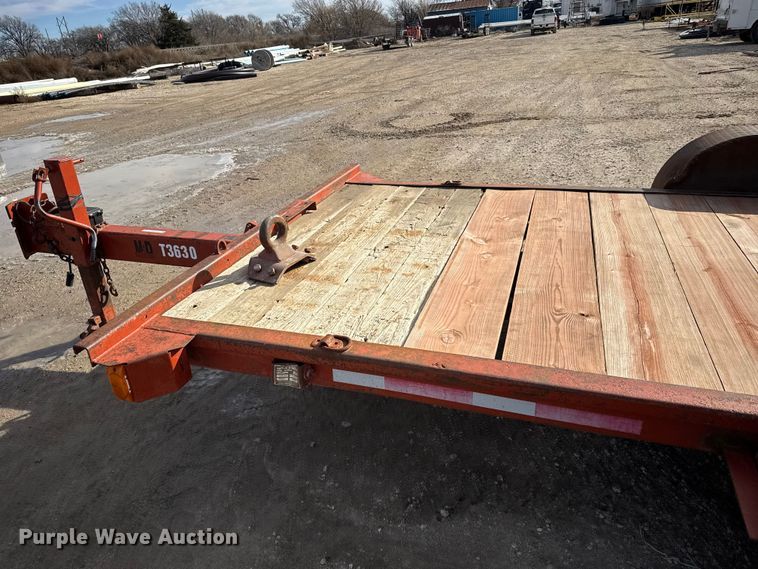 image for item EU6444 1994 Ditch Witch TP18 tilt deck equipment trailer