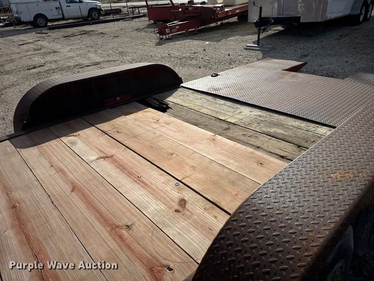 image for item EU6444 1994 Ditch Witch TP18 tilt deck equipment trailer