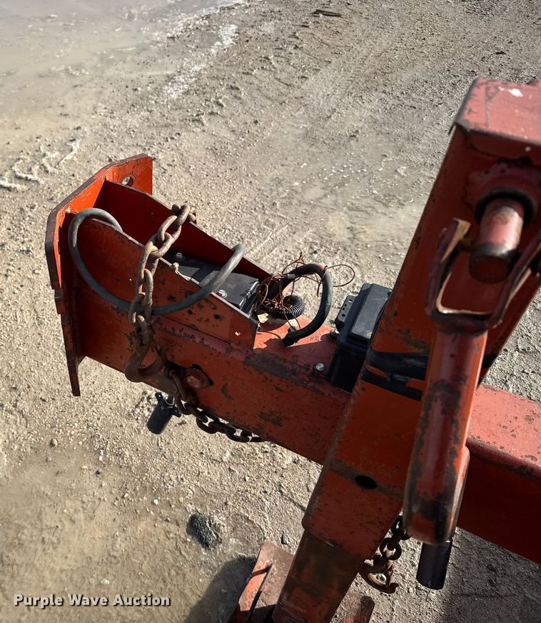 image for item EU6444 1994 Ditch Witch TP18 tilt deck equipment trailer