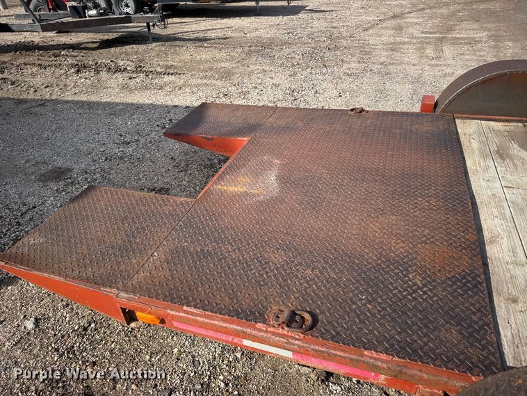 image for item EU6444 1994 Ditch Witch TP18 tilt deck equipment trailer